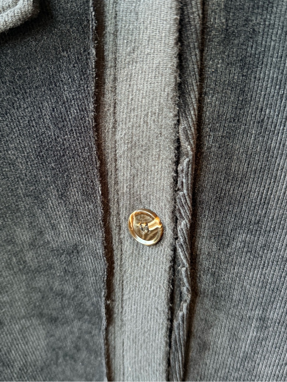 Arula Women's Black Button-Front Shirt Jacket velour ribbed material - Picture 3 of 4